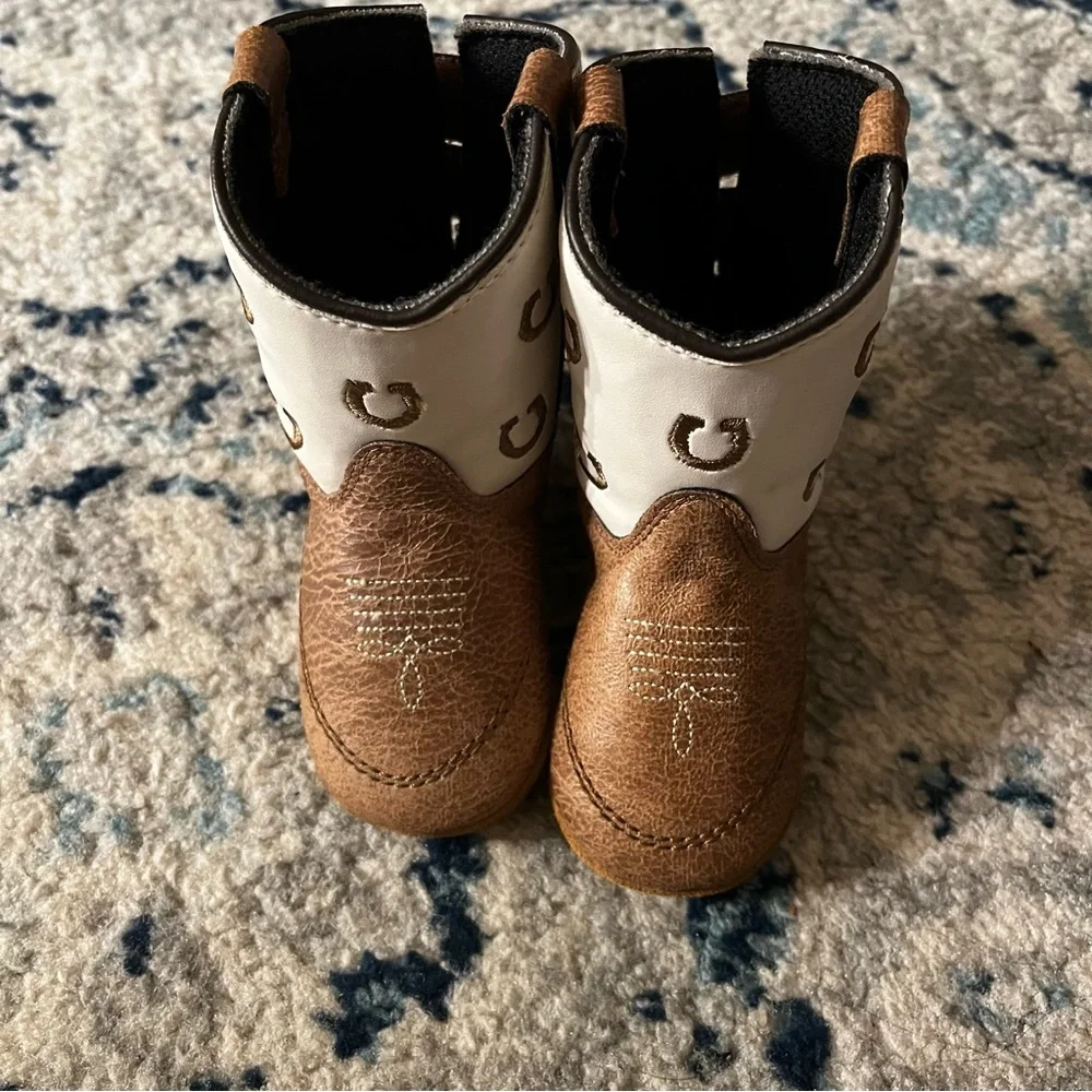 New Boot barn Cody James infant boys horse shoe western cowboy boots